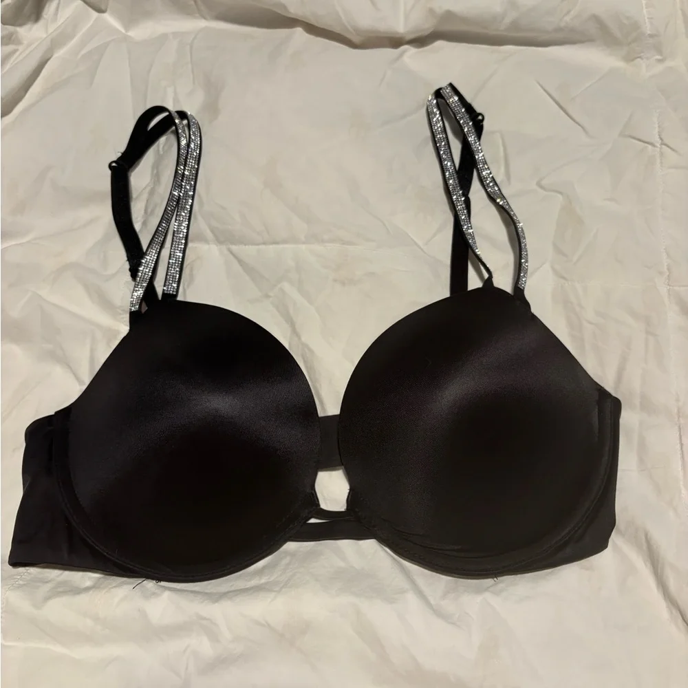 Victoria's Secret Black Bra with Silver Straps - Picture 1 of 4